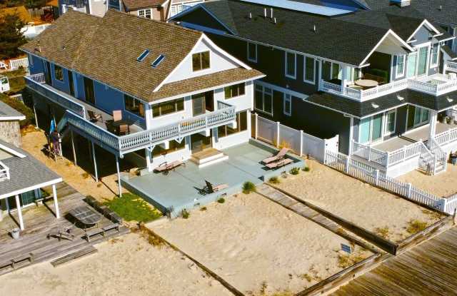 304 Oceanfront Gallery 2
