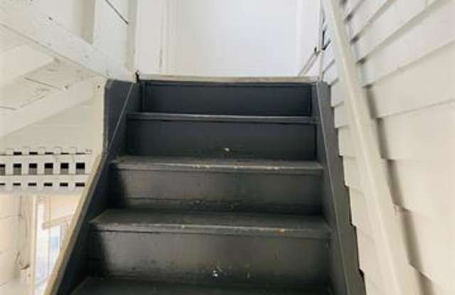 7267 PAIGE AVE APT A Gallery 2
