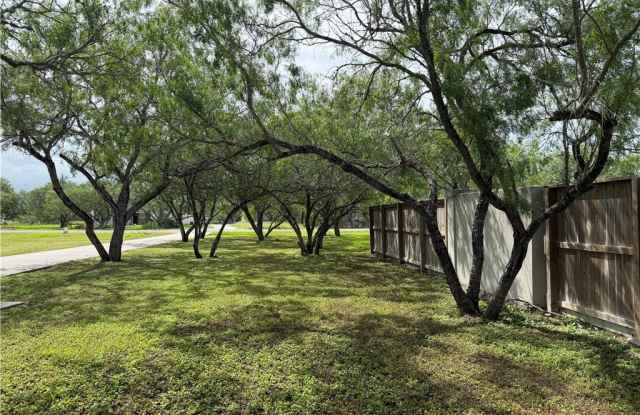 5758 Grand Lake Circle Gallery 2