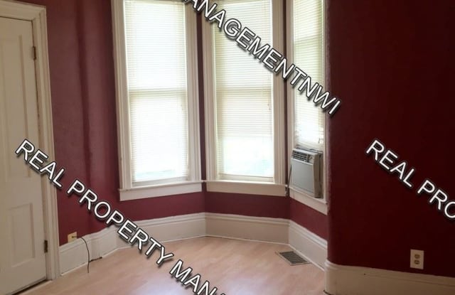 933 E. Joliet Street Apt. 2 - 933 E Joliet St, Crown Point, IN 46307