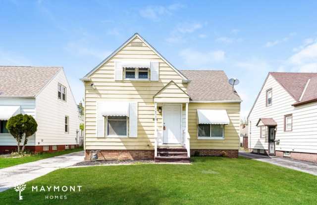 18505 Maple Heights Boulevard photos photos