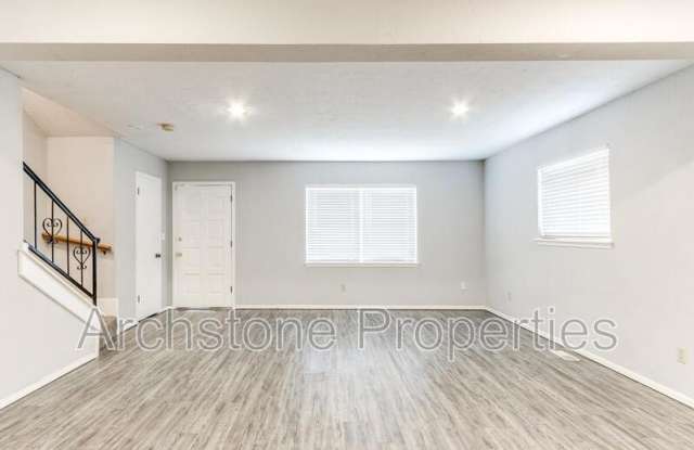 2524 Boxwood Avenue Gallery 2