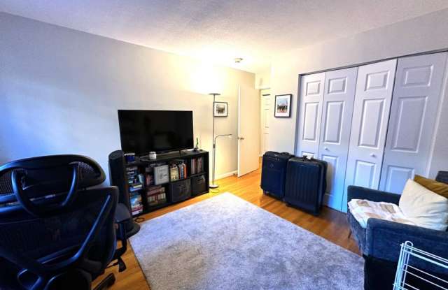 83 Sutherland Rd. photos photos