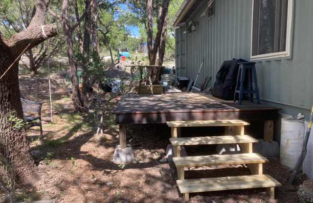 100 Lost Creek Dr Gallery 1
