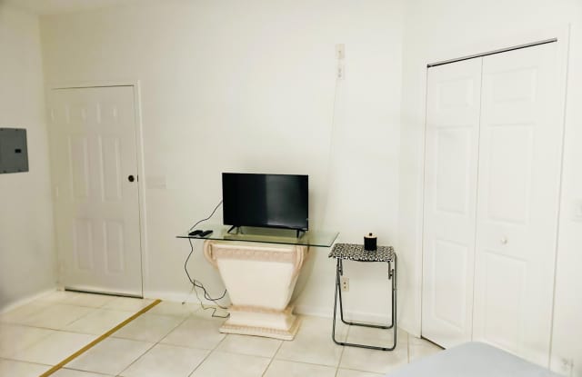 8944 Sandshot Court Gallery 4