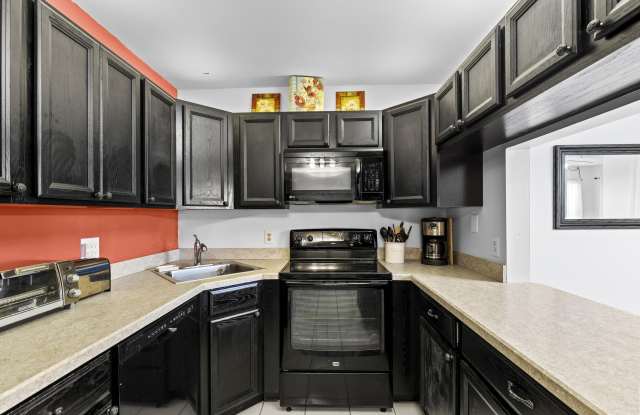 1004 Green Pine Boulevard photos photos