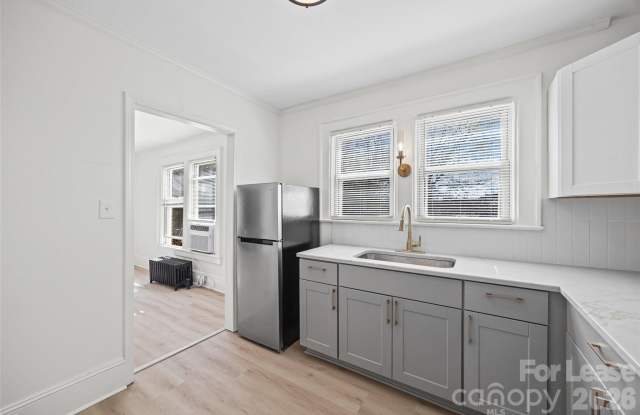 49 Corban Avenue SW photos photos