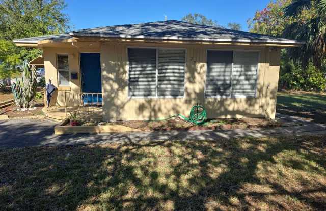 2 bedroom for rent near Kenwood/St. Pete! - 3971 9th Avenue North, St. Petersburg, FL 33713