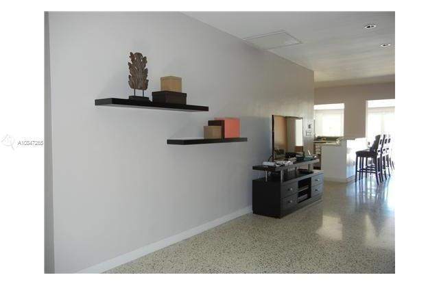 1561 STILLWATER DR Gallery 4