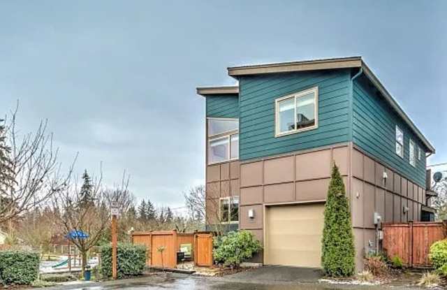 Stylish  Updated Home – 3BR/205BA, AC, New Carpet, October Move-In photos photos
