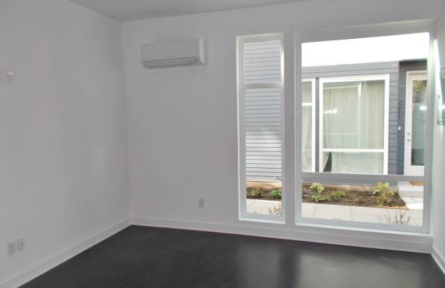 807 S. Cloverdale St. Gallery 3