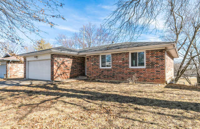 Updated 5 bedroom | 2 bath | 2 car garage | WALK OUT BASEMENT | Fenced backyard | Close to downtown, MSU  OTC photos photos