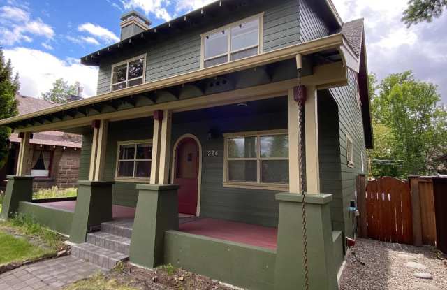 Beautiful 3 Bed/2.5 Bath Home in Downtown Bend - Jefferson Place Gallery 3