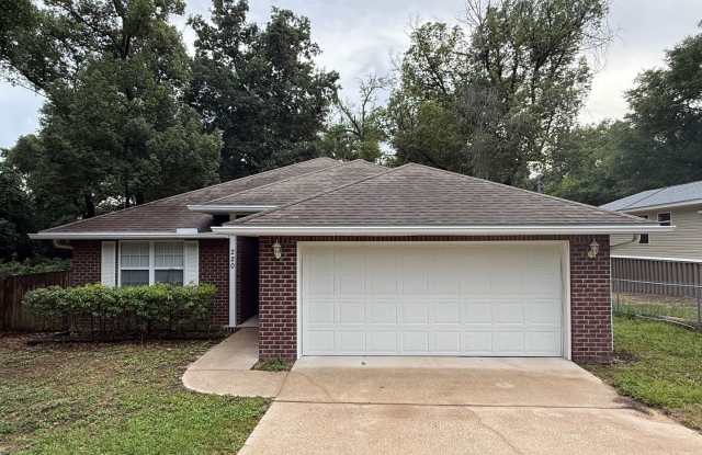 Charming home close to Turkey Creek, No HOA, fenced backyard photos photos