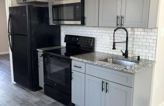 105 DEVEREAUX Avenue unit: 1 photos photos