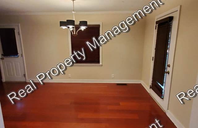 7107 Baring Parkway Gallery 3