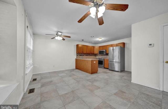 8006 SPRUCE MILL DR Gallery 4