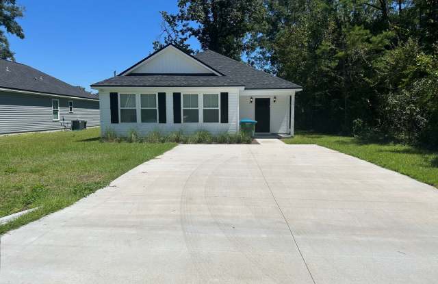 Newly Built 4 Bedroom Home Available! photos photos
