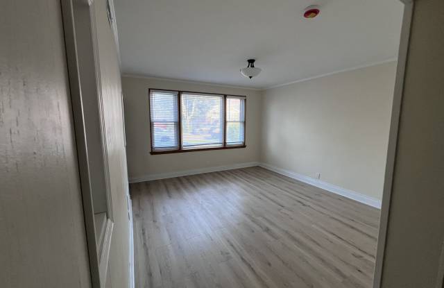 5104 South Kilpatrick Avenue photos photos