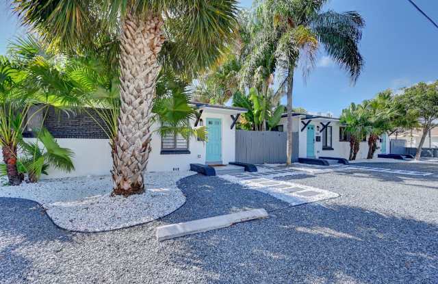 1502 Northeast 12th Street photos photos