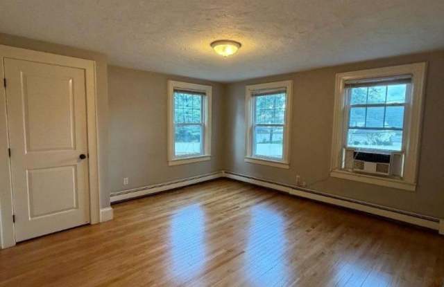 224 Pompton Ave Gallery 4