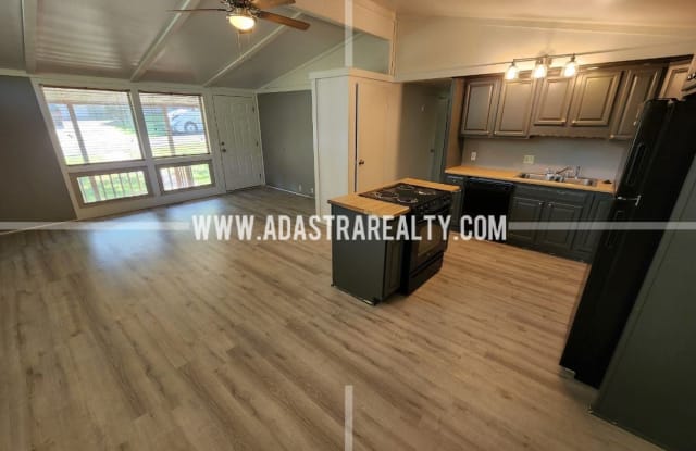 8216 Harvard Ave - 8216 Harvard Avenue, Raytown, MO 64138