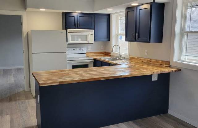 Spacious 4BR Duplex in Jefferson City photos photos