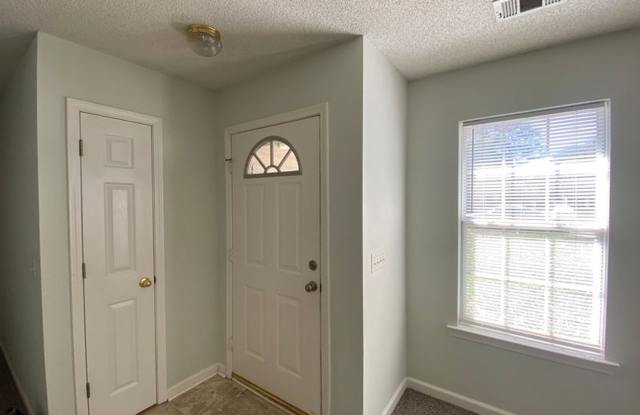 Quiet Neighborhood! 3 bed 2 bath in Rincon, GA Available now!! Gallery 3