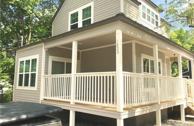 1633  W Stone  ST - 1633 West Stone Street, Fayetteville, AR 72701