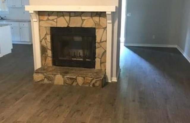 5404 Jamestowne Drive Gallery 2
