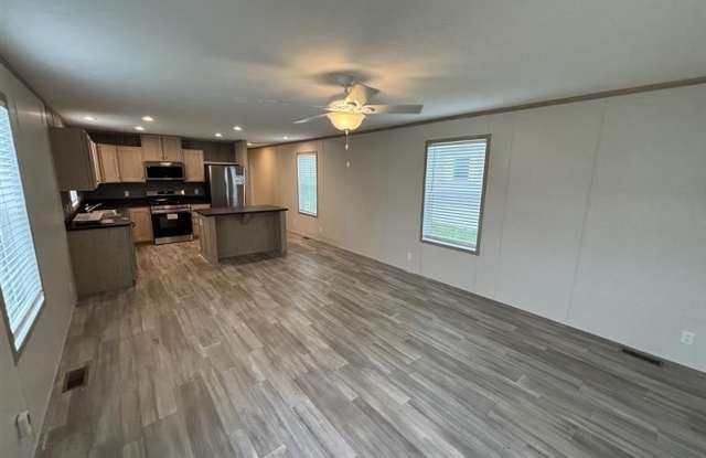 5449 Mount Court Gallery 2
