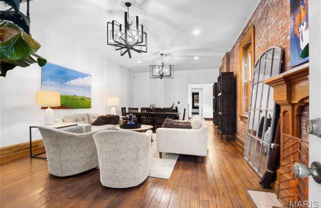 922 Russell Boulevard photos photos