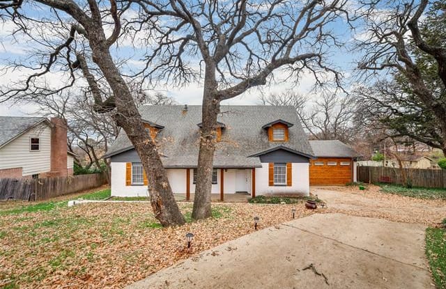 2800 Crowley Court - 2800 Crowley Court, Arlington, TX 76012