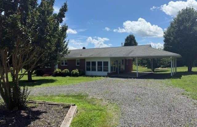 3130 Settle Bridge Road photos photos
