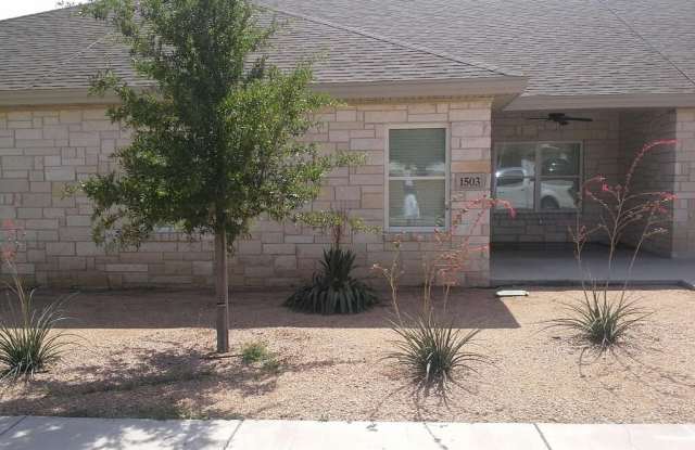 1503 Club Dr Gallery 1