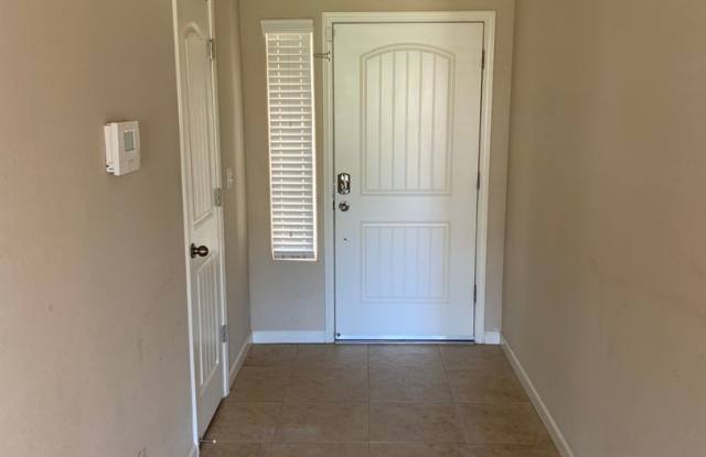4 Bedroom 2 1/2 Bath Home Gallery 4