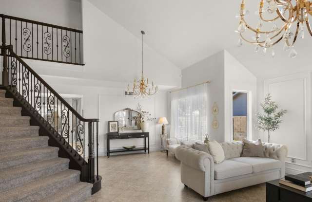 9139 W Gelding Dr Gallery 3