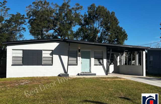 Renovated! Spacious 3 bedroom 2 bath Home! photos photos