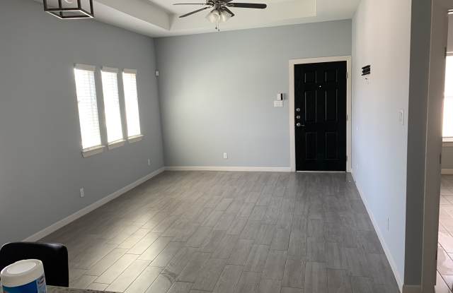 3711 Tinsley Avenue photos photos