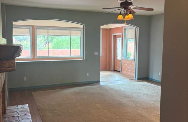 Unfurnished, 1-year long-term rental Gallery 4