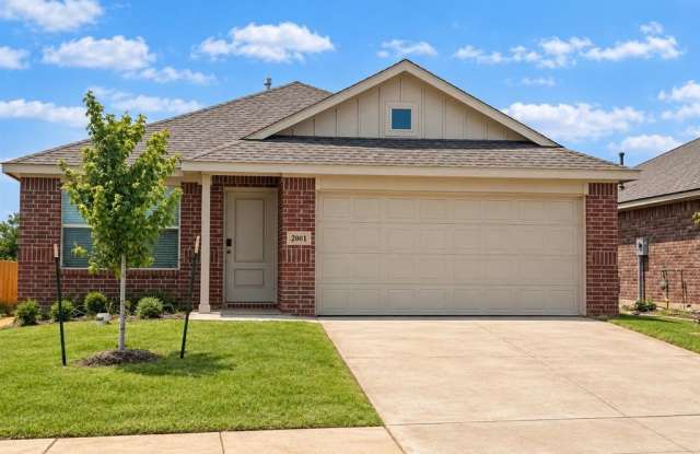 2001 Chestnut Oak Court Gallery 1