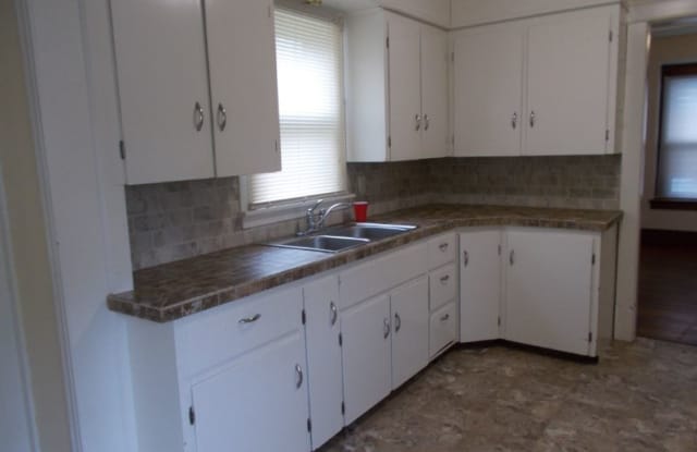 1171 Edgewood NE - 1171 Edgewood Street Northeast, Warren, OH 44483