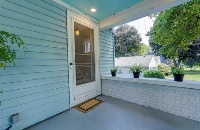 144 Deerfield Dr Gallery 2