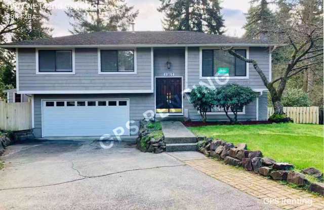 Kingsgate Area Single Family Home - 11817 Northeast 142nd Street, Kirkland, WA 98034