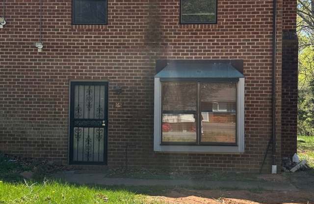 3 Br ,1.5 bath duplex in Barboursville - 162 Lake Saponi Drive, Greene County, VA 22923 3 Br ,1.5 bath duplex in Barboursville - 162 Lake Saponi Drive, Greene County, VA 22923