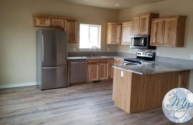 321 Adams St photos photos