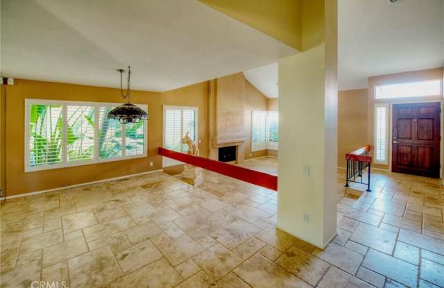 25142 Luna Bonita Drive Gallery 4
