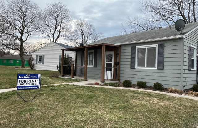 Molette Home in the heart of Moline. photos photos