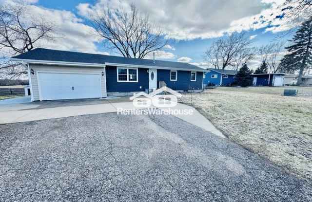 604 Main Street West photos photos