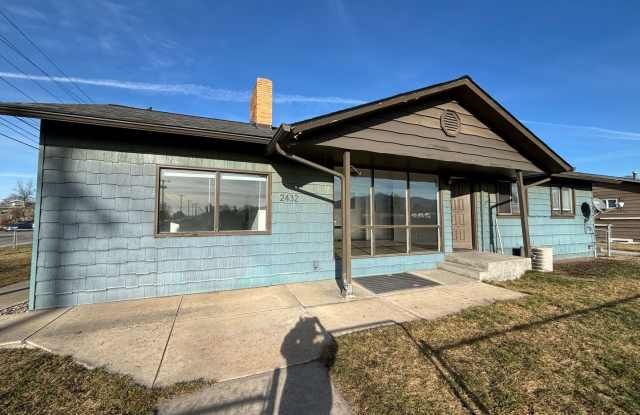 2432 S 5th W photos photos